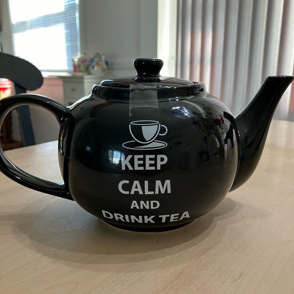 Keep Calm and Drink Tea Ceramic Teapot - Picture 2 of 7